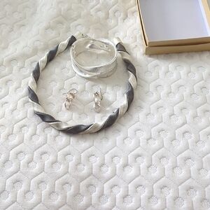Silver and Cream Twisted Necklace Set